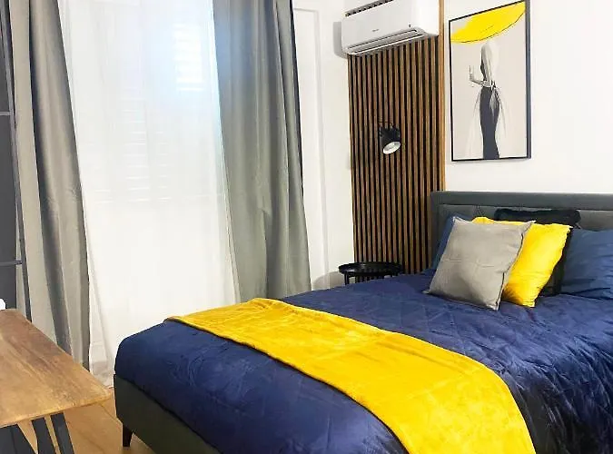 Apartmán Luxury Retreat- 2-bedroom, 2-bath Nikósie