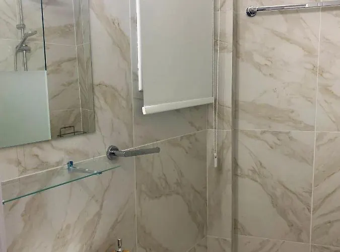 Apartmán Luxury Retreat- 2-bedroom, 2-bath