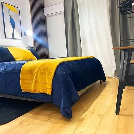 Luxury Retreat- 2-bedroom, 2-bath Lägenhet